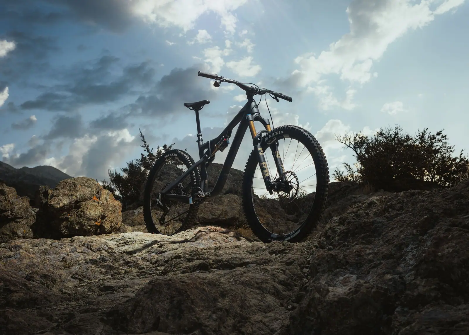 Ari Bikes product photograph