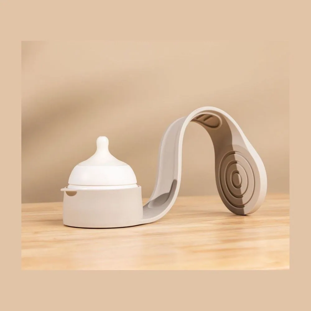 Hands-Free Feeding Strap by Babaloo