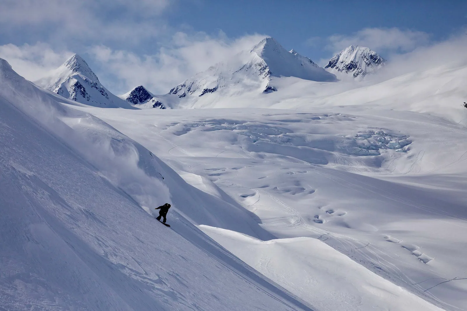 Chimera Snowboards product photograph