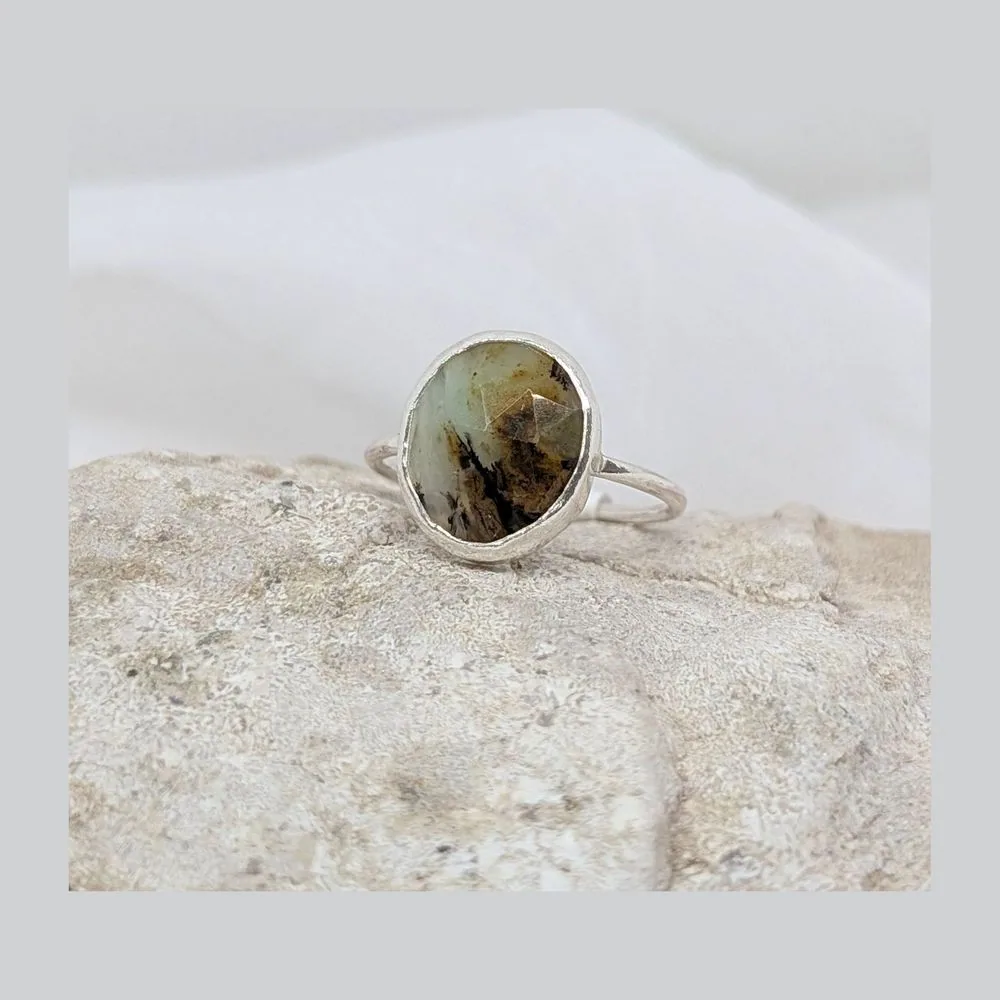 Cleo ring opal by Jordy Jewelry